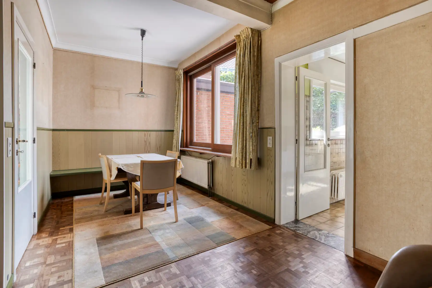 Ruime gezinswoning met potentiële bouwgrond te Mariaburg. foto 7