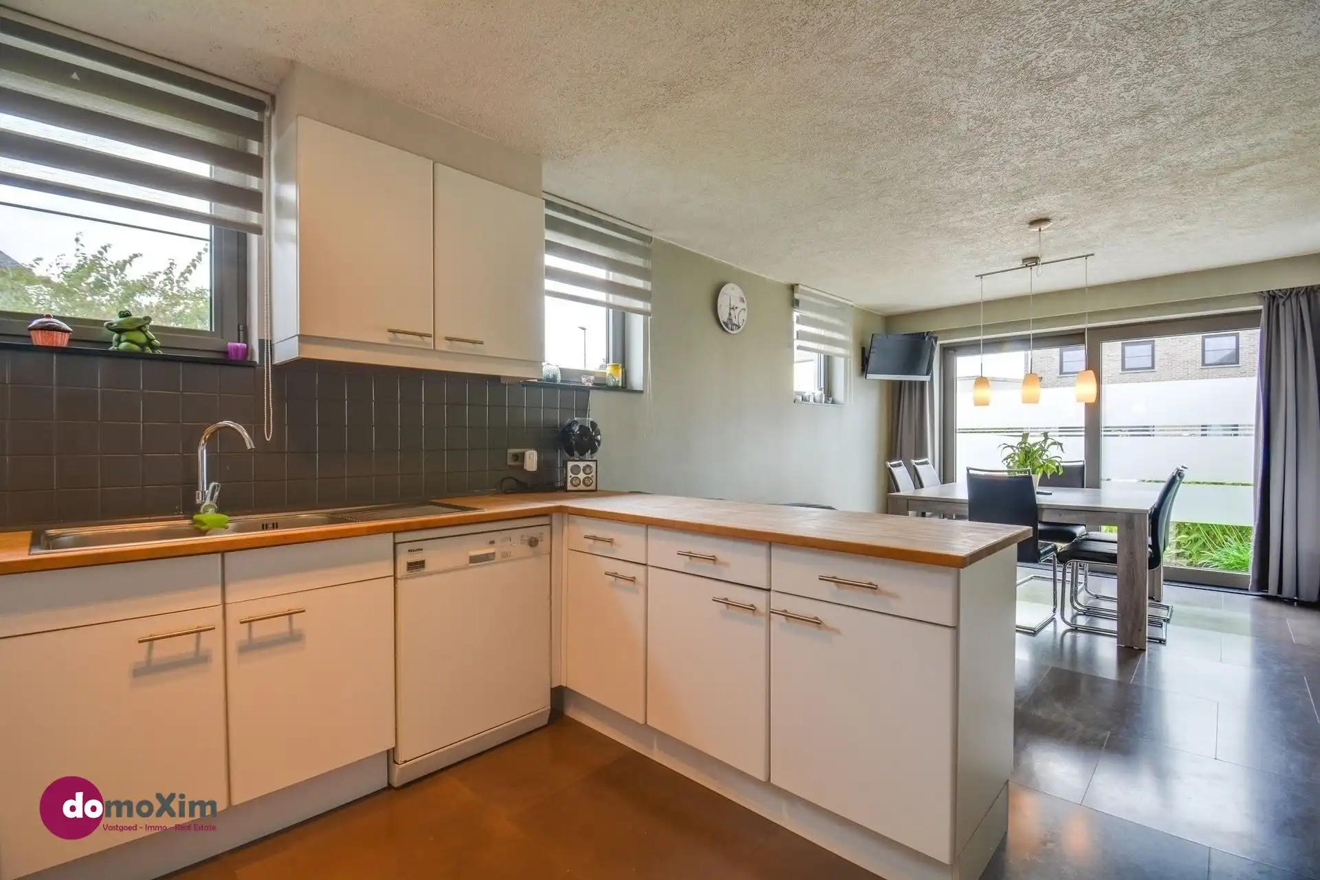 Woning met handelsruimte op een gunstige locatie in Kampenhout foto 8