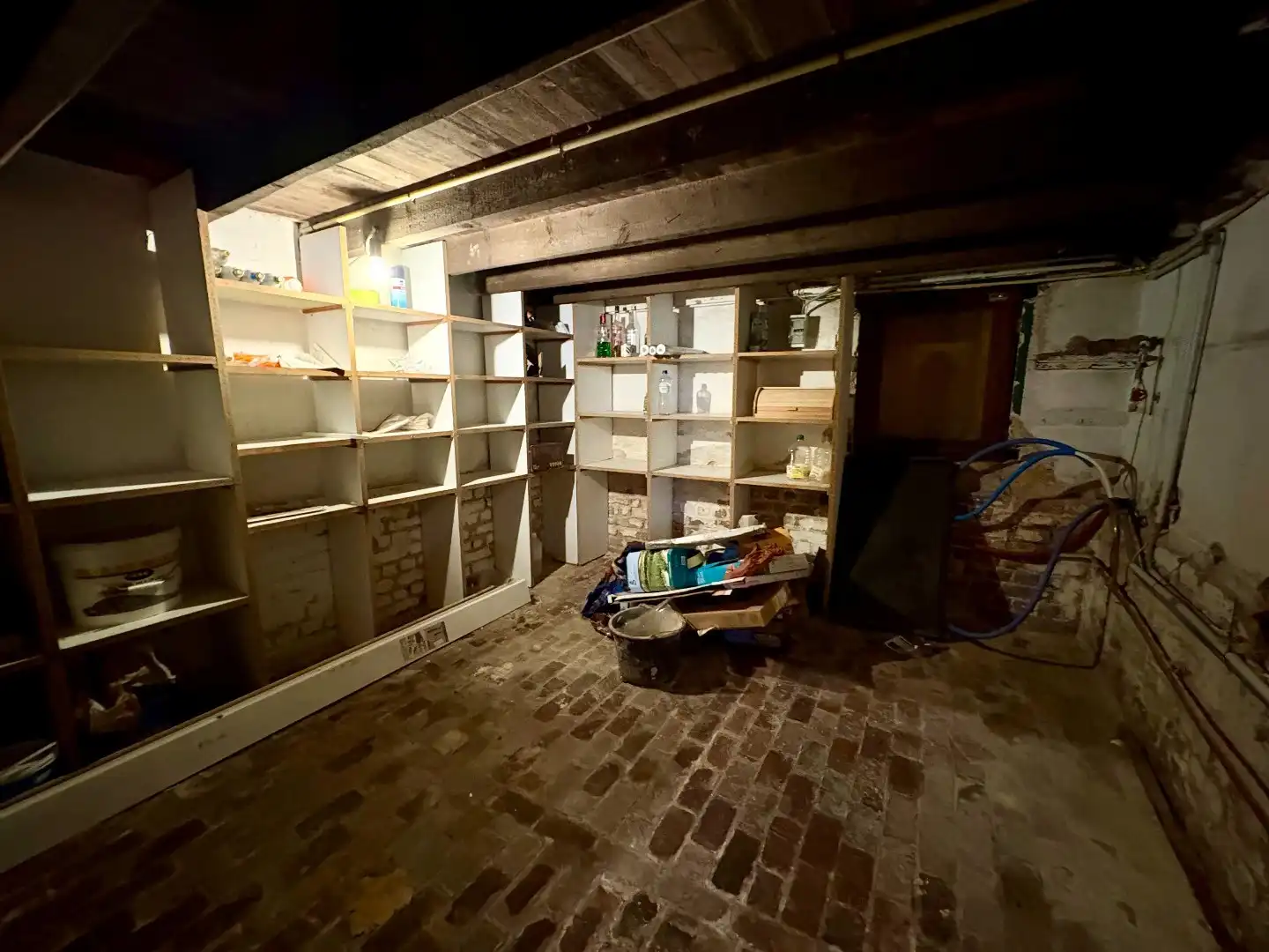 Starterswoning te koop in Heule met conforme elektriciteit foto 14