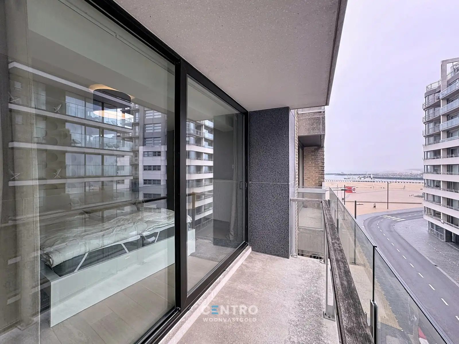 SUBLIEM appartement in residentie 'Royal Phare' te Oostende! foto 18