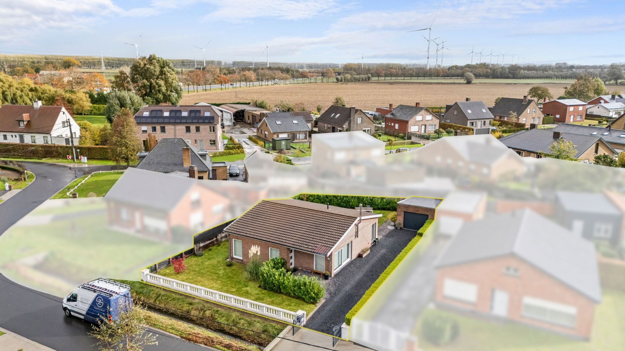 Volledig gerenoveerde bungalow instapklaar foto 25