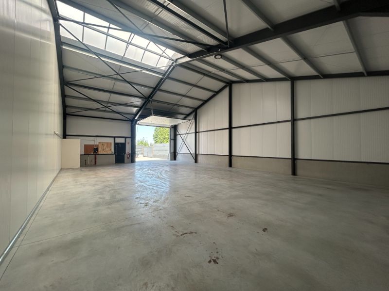 Recente KMO-unit van 240 m² in Mariakerke (Gent) foto 2