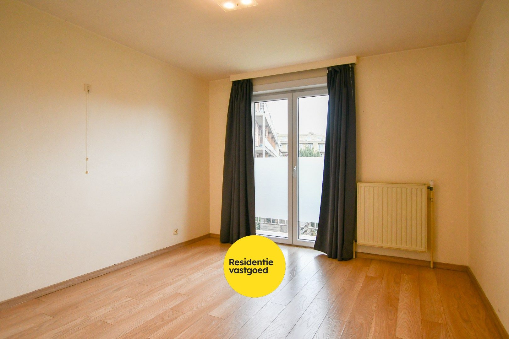 Verzorgd appartement met 2 slpks in rustige buurt te St-Andries foto 6