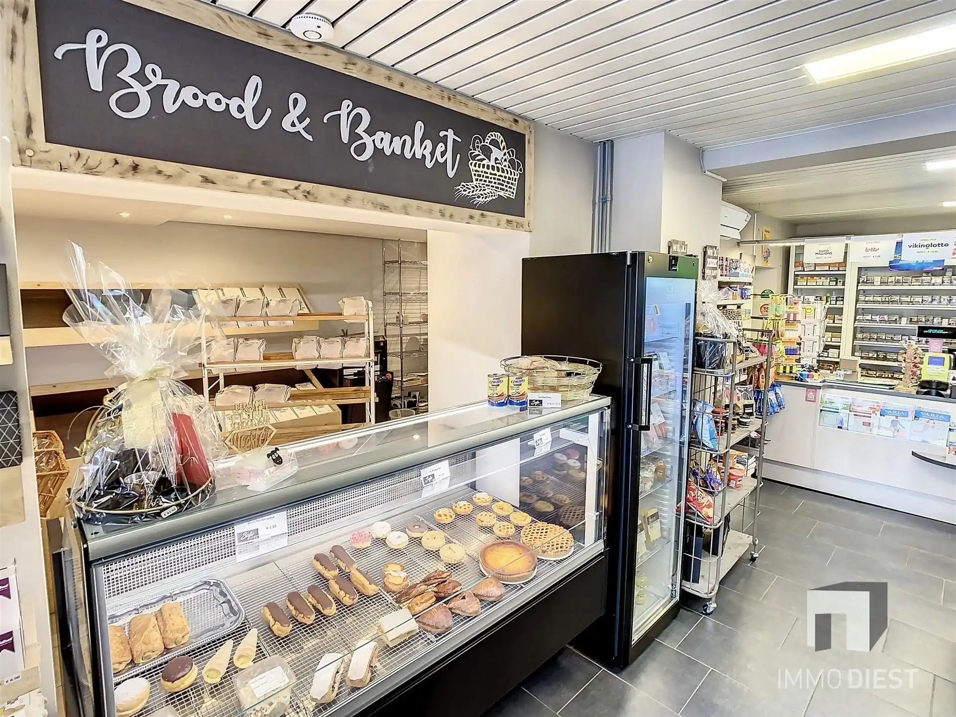 Winkel + duplexappartement met reuze terras foto 5