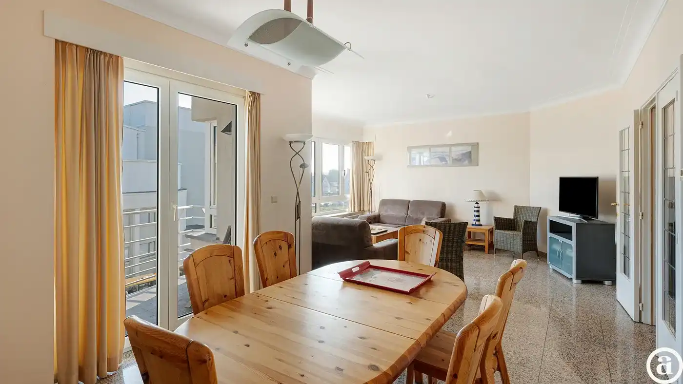 Ruim en breed appartement met zeezicht [Canada Square]. foto 13