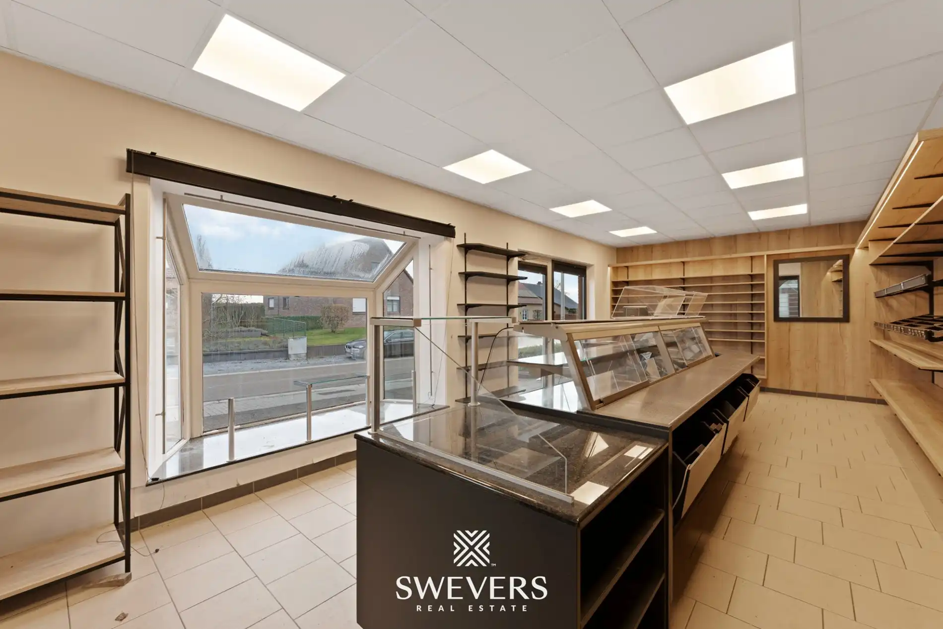Woning met vergund magazijn van meer dan 300 m² te Nieuwerkerken foto 5