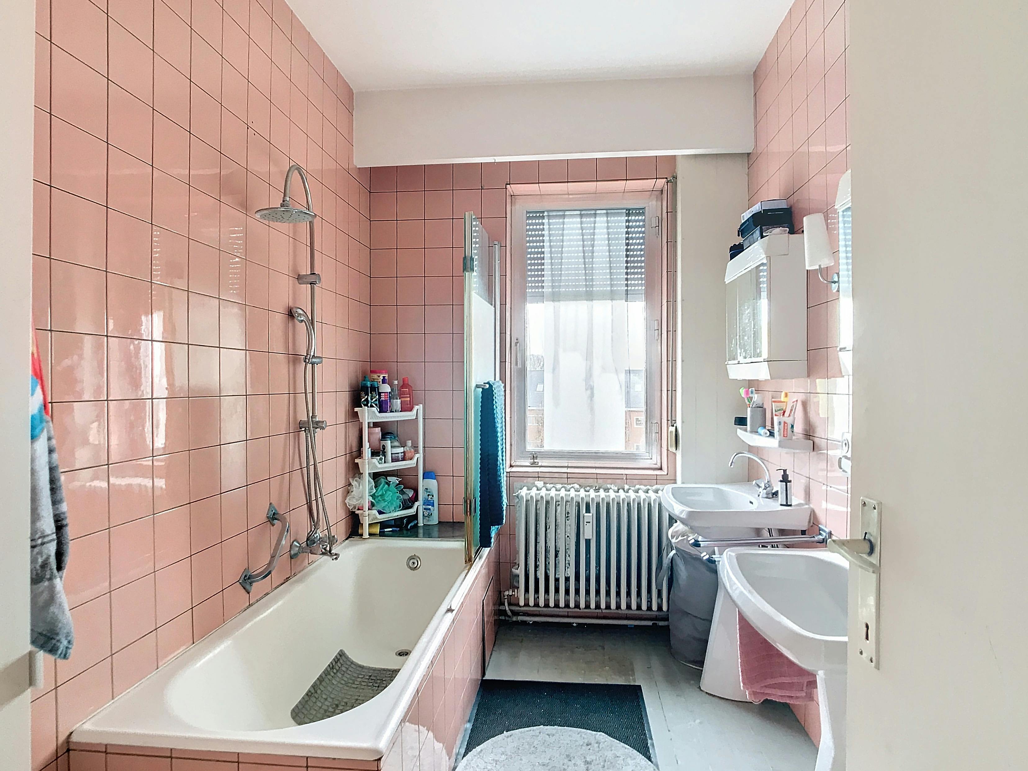 Centraal gelegen ruim appartement met garage te Beveren  foto 15