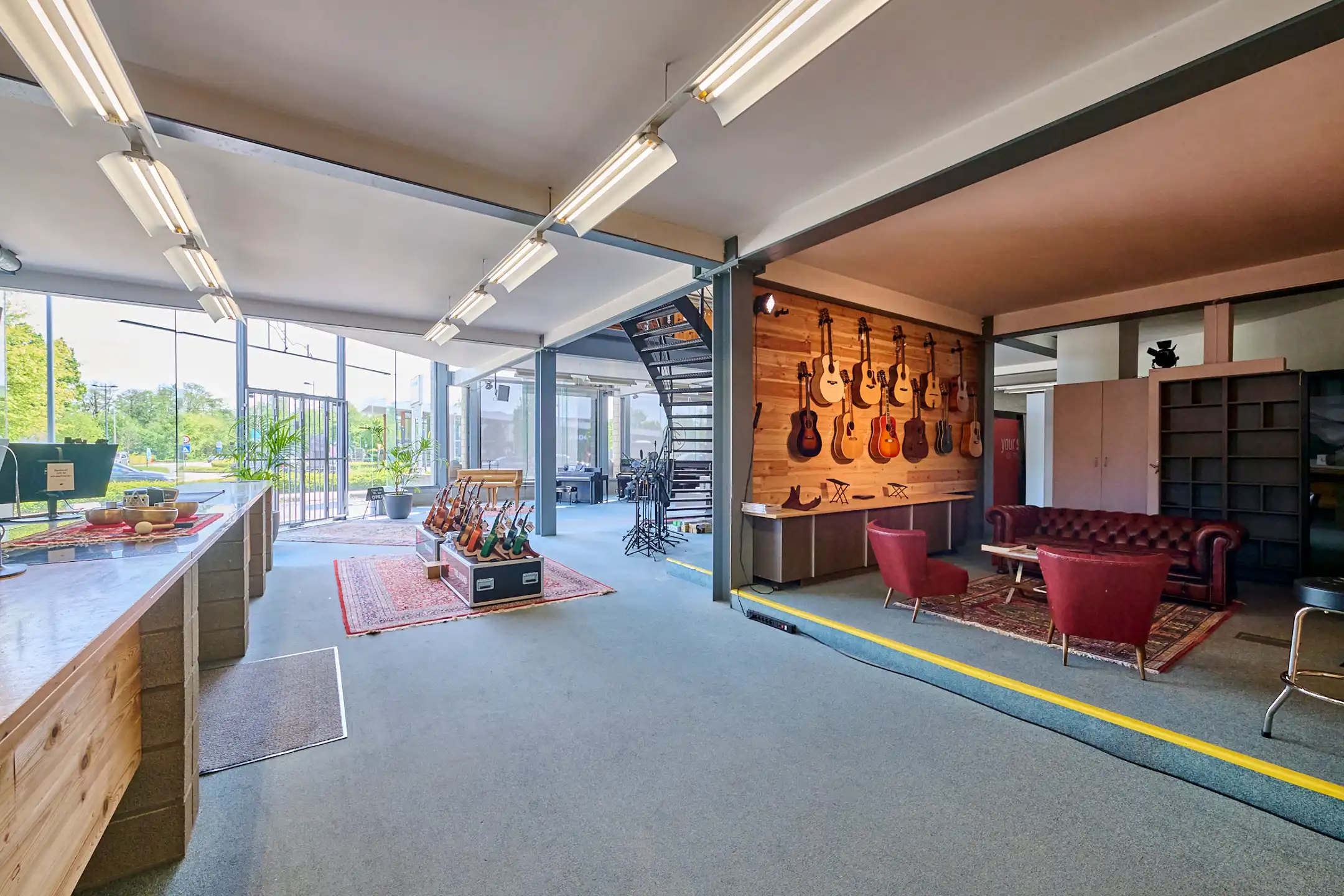 TE KOOP: HANDELSPAND OP TOPLOCATIE AAN HASSELTWEG IN GENK foto 5