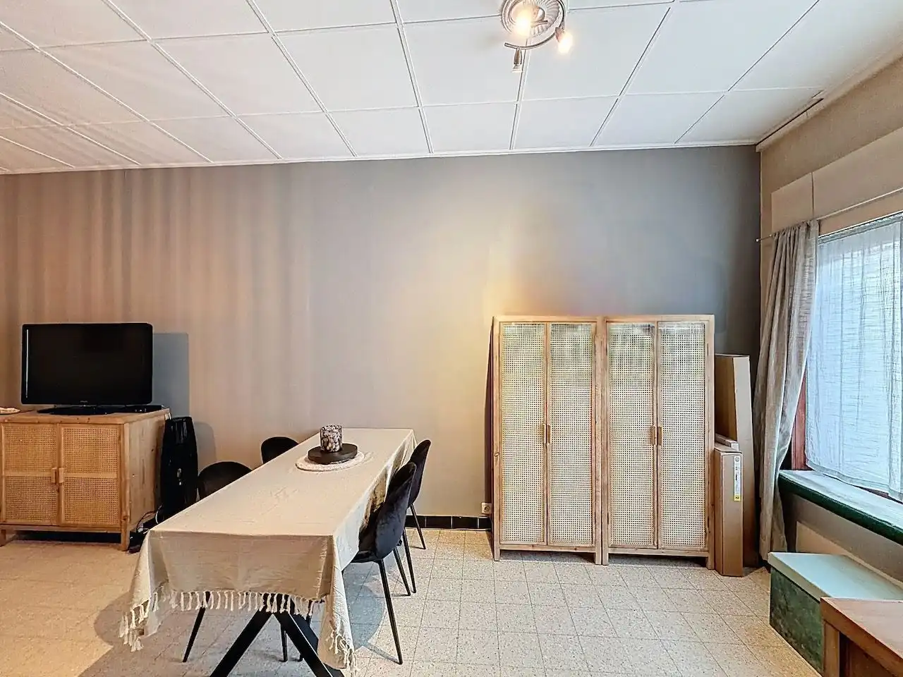 Charmante rijwoning met grote tuin en garage inhuis foto 6