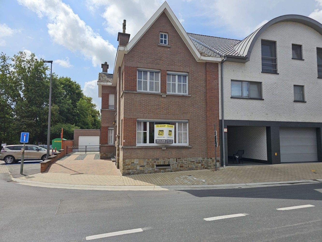 Karaktervolle driegevelwoning met tuin en garage foto 3