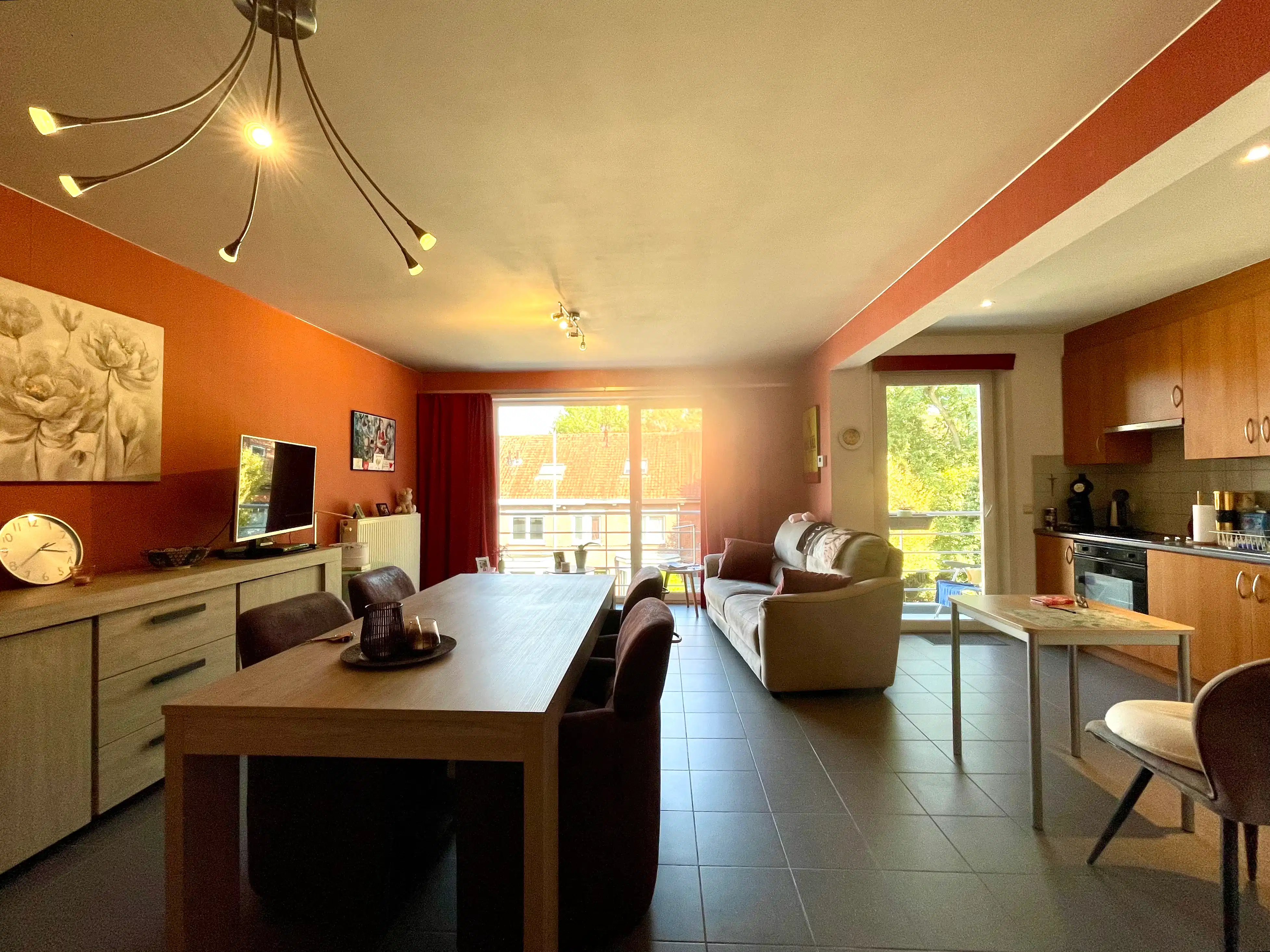 Centraal gelegen 1-slaapkamer appartement te Mariakerke foto 4