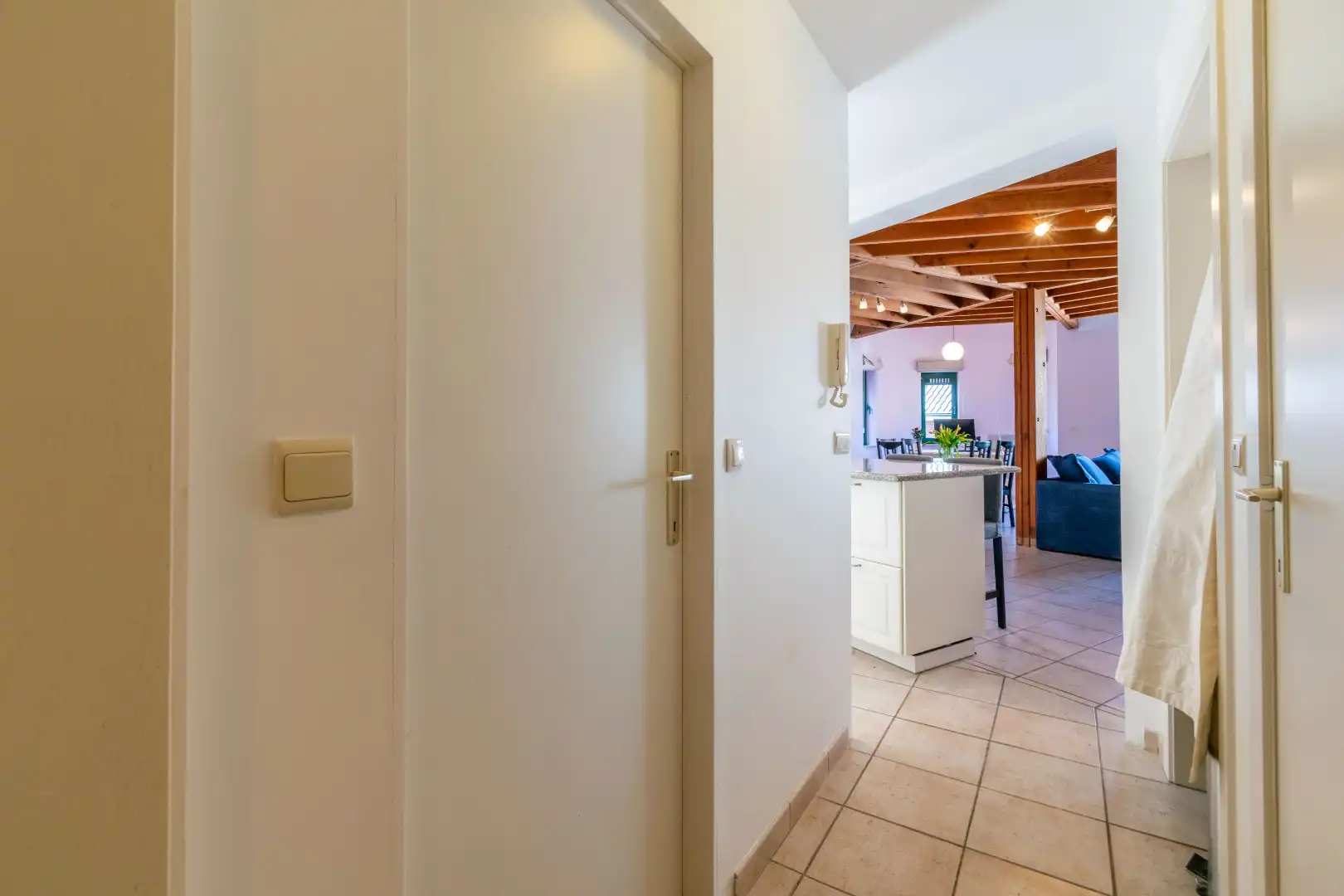 INSTAPKLAAR APP MET 2 SLAAPKAMERS + 2 BADKAMERS! foto 2