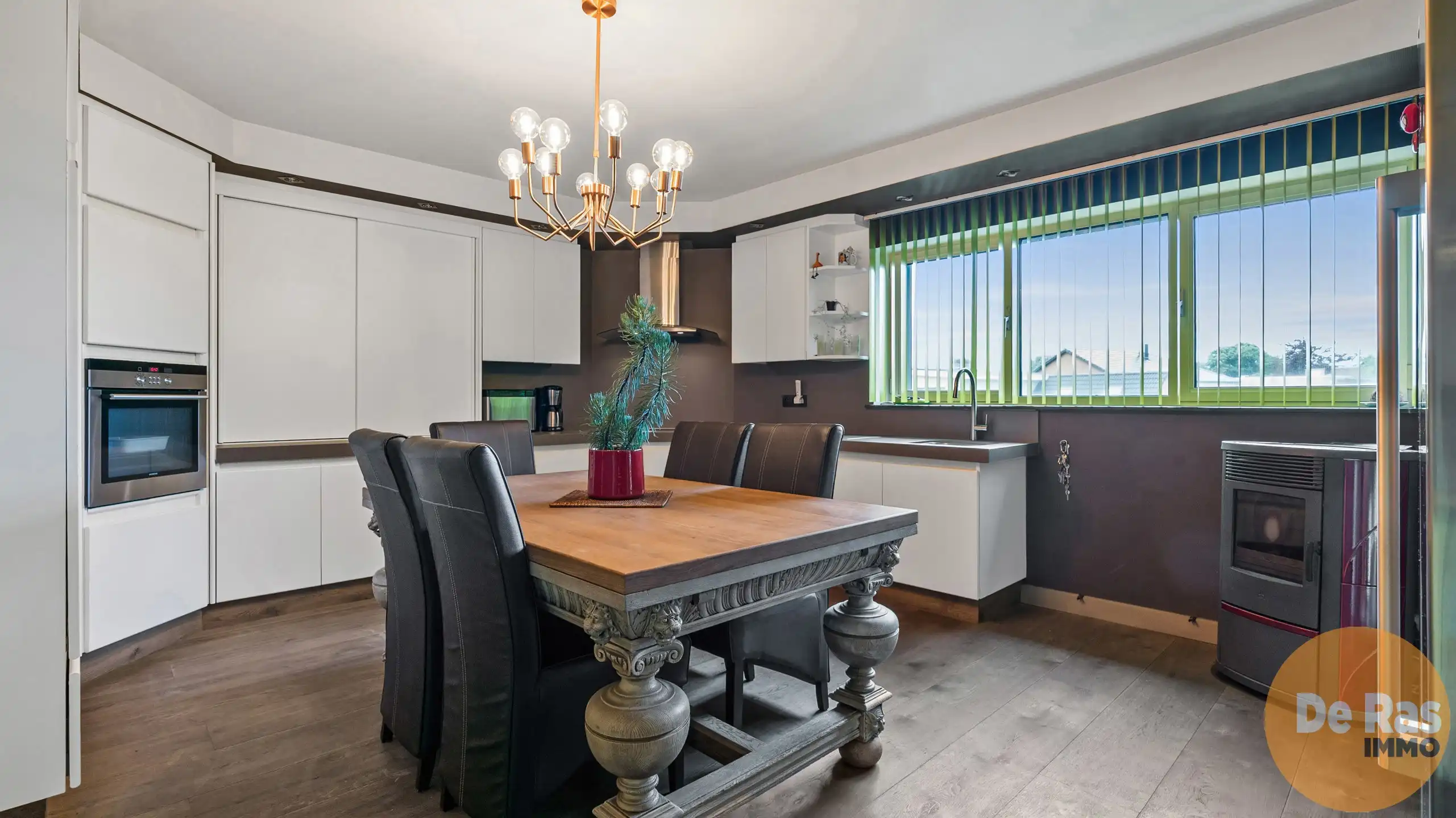 KALKEN  - Zeer centraal gelegen handelspand met ruim appartement foto 20