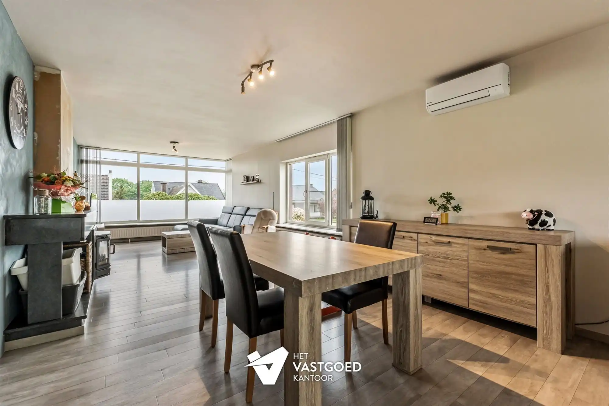 Hoofdfoto van de publicatie: GERENOVEERDE WONING MET 4 SLAAPKAMERS GELEGEN OP EEN RUIM PERCEEL VAN 11A35CA TE SCHERPENHEUVEL