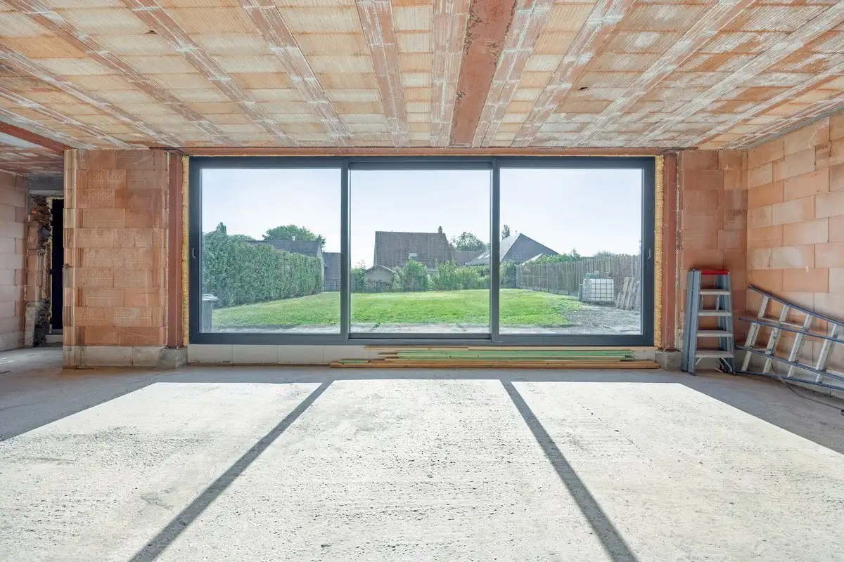 Ruime casco woning foto 5