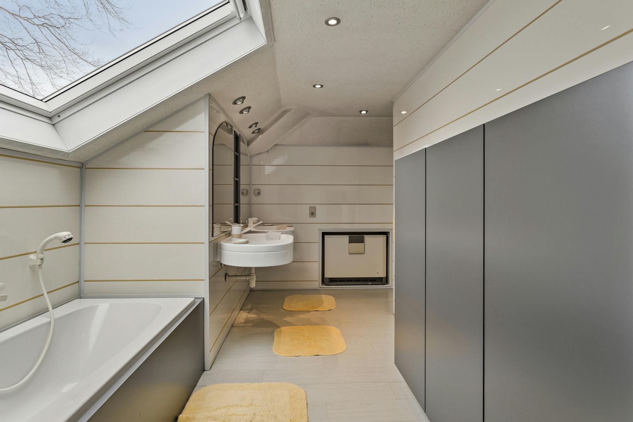 Uitzonderlijke eigendom: woonst met loods op toplocatie foto 14