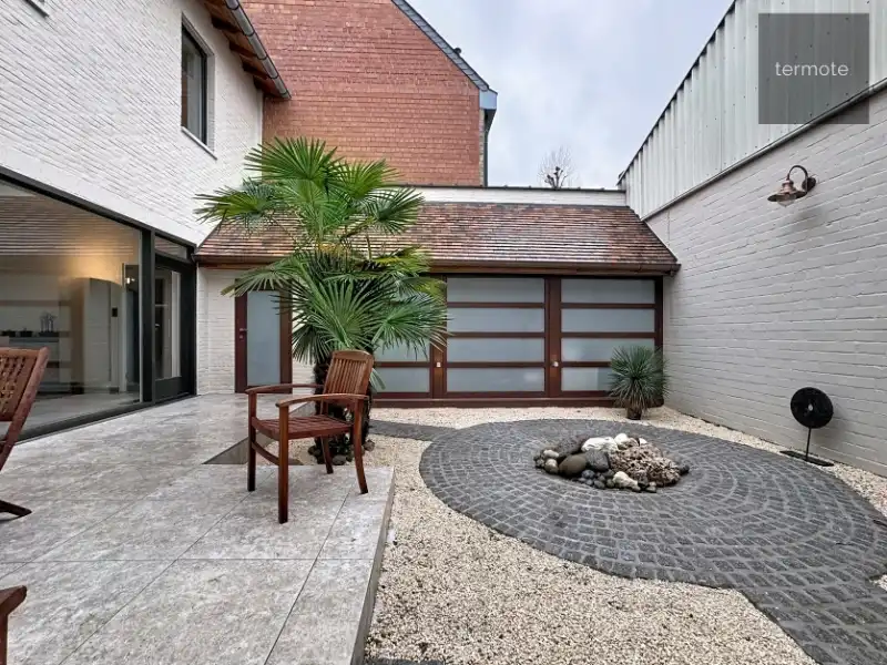 magazijn met woonst foto 25