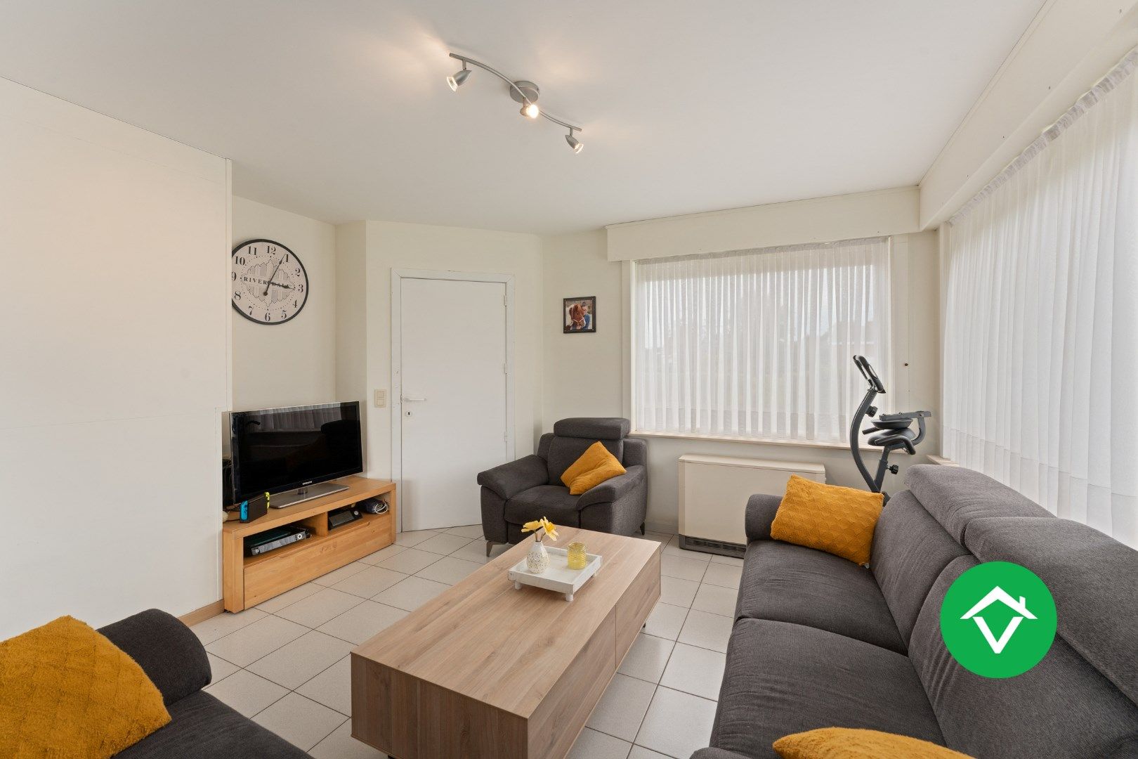 Instapklare woning met 3 slaapkamers en groene tuin te Koekelare foto 6