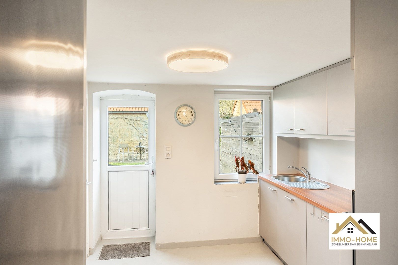 Charmevolle woning met drie slaapkamers te Gentbrugge foto 13