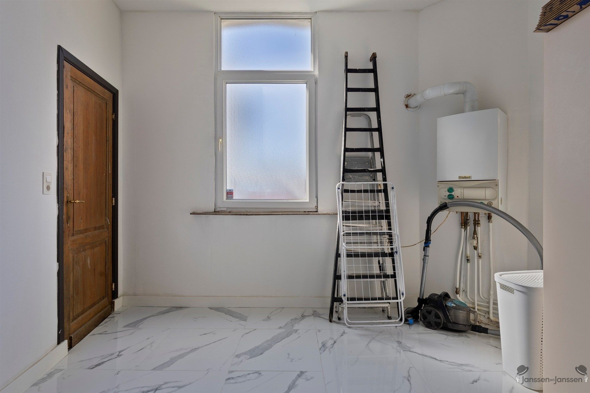 Veelzijdige Hoekwoning met 3 tot 5 slpk op centrale locatie wonen, werken of groeien met het gezin foto 18