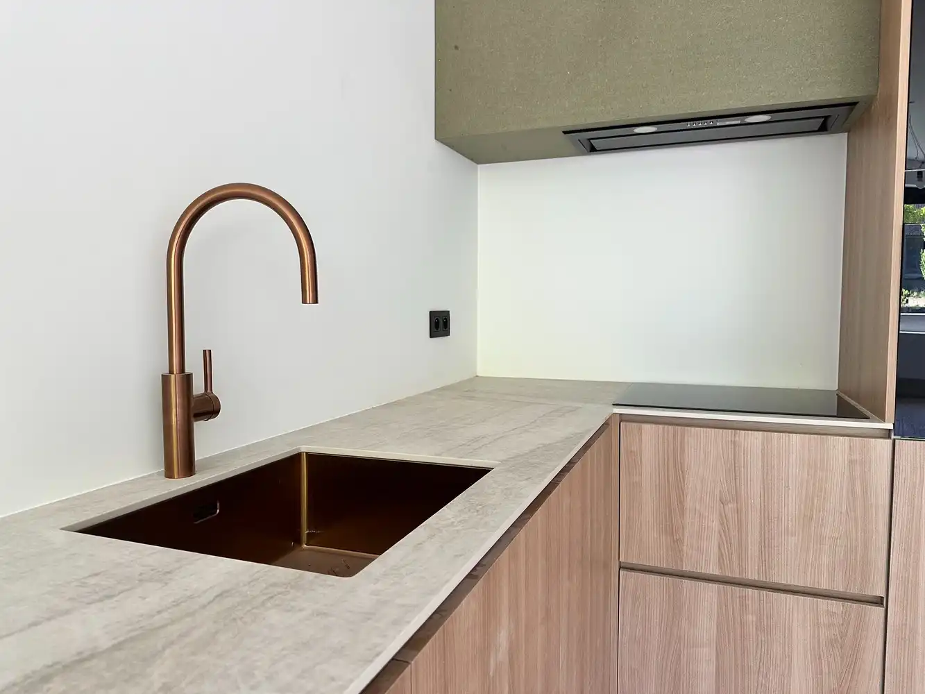 Luxueus appartement met 2 slpk en terras + tuin te Berchem foto 3