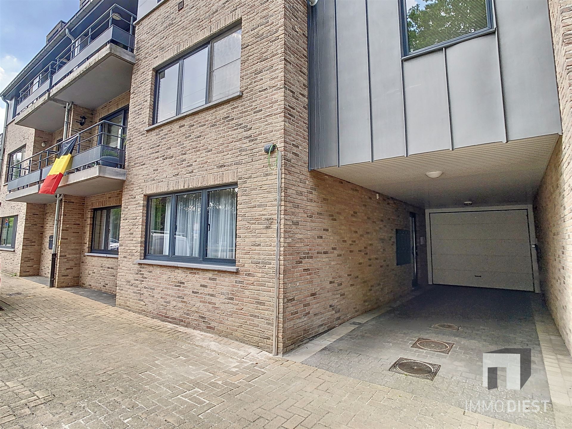 Zeer ruim appartement met terras en garagebox centrum Diest! foto 37