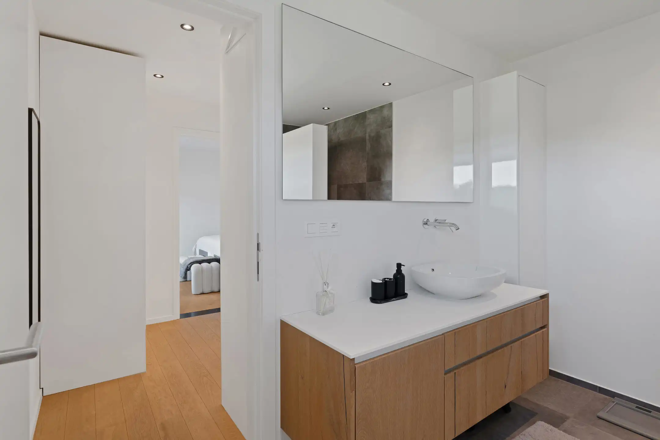 Exclusieve woning met zwembad te Moelingen foto 24
