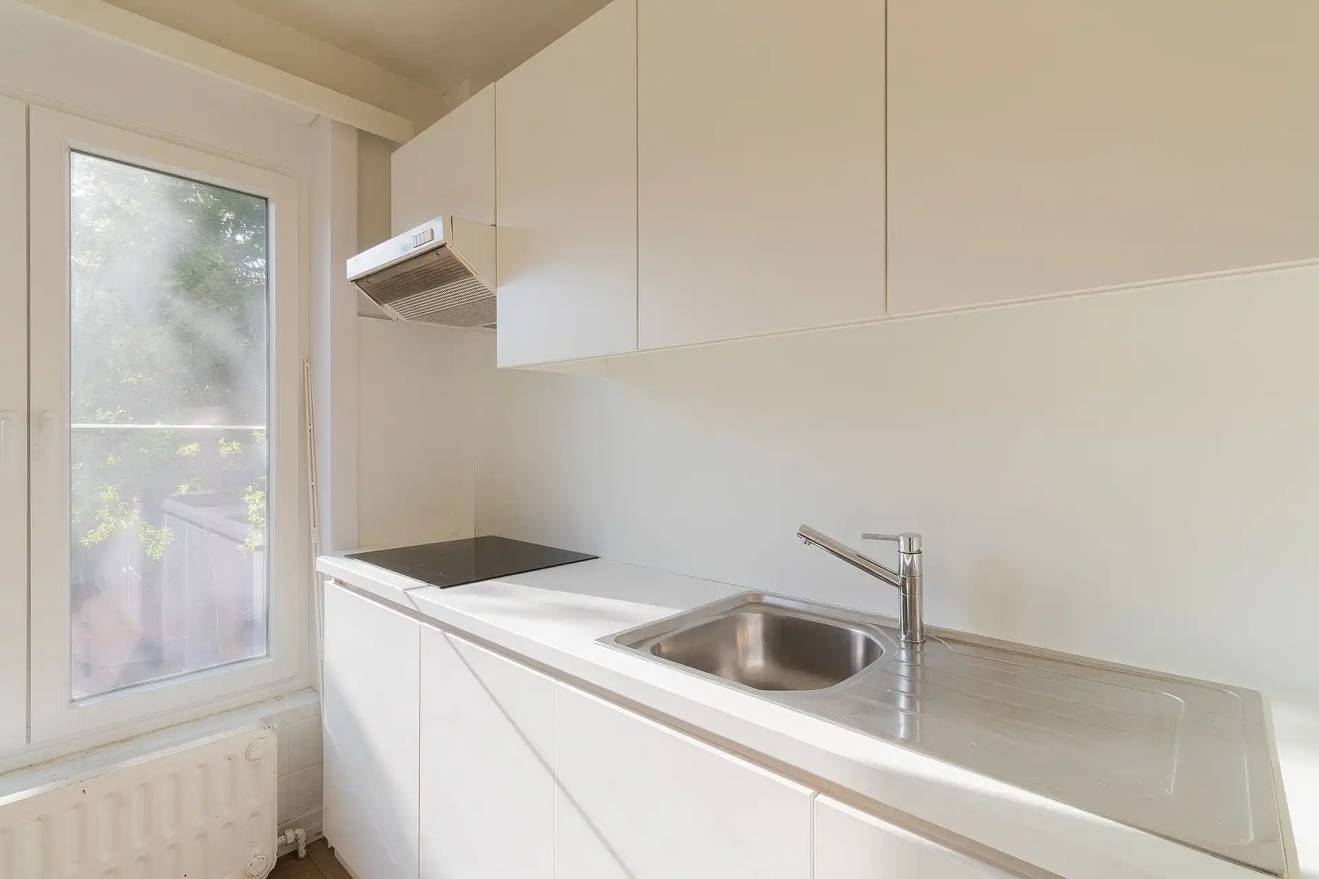 Instapklaar appartement met grote tuin in Berchem foto 6