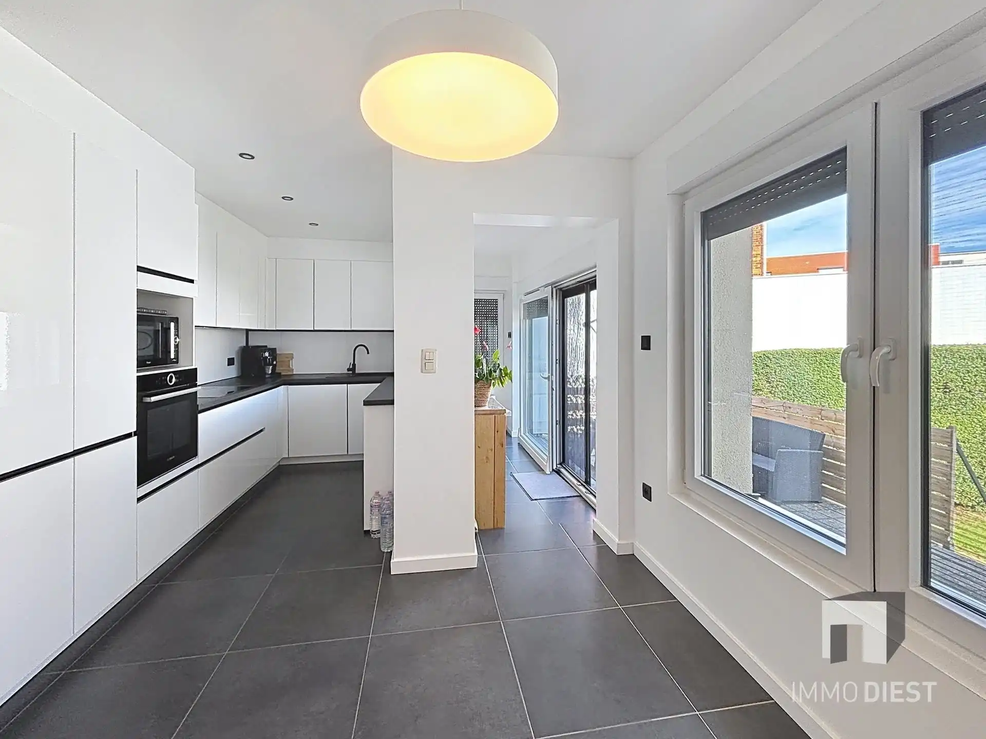 Gerenoveerde gelijkvloers woning centrum Tessenderlo foto 13