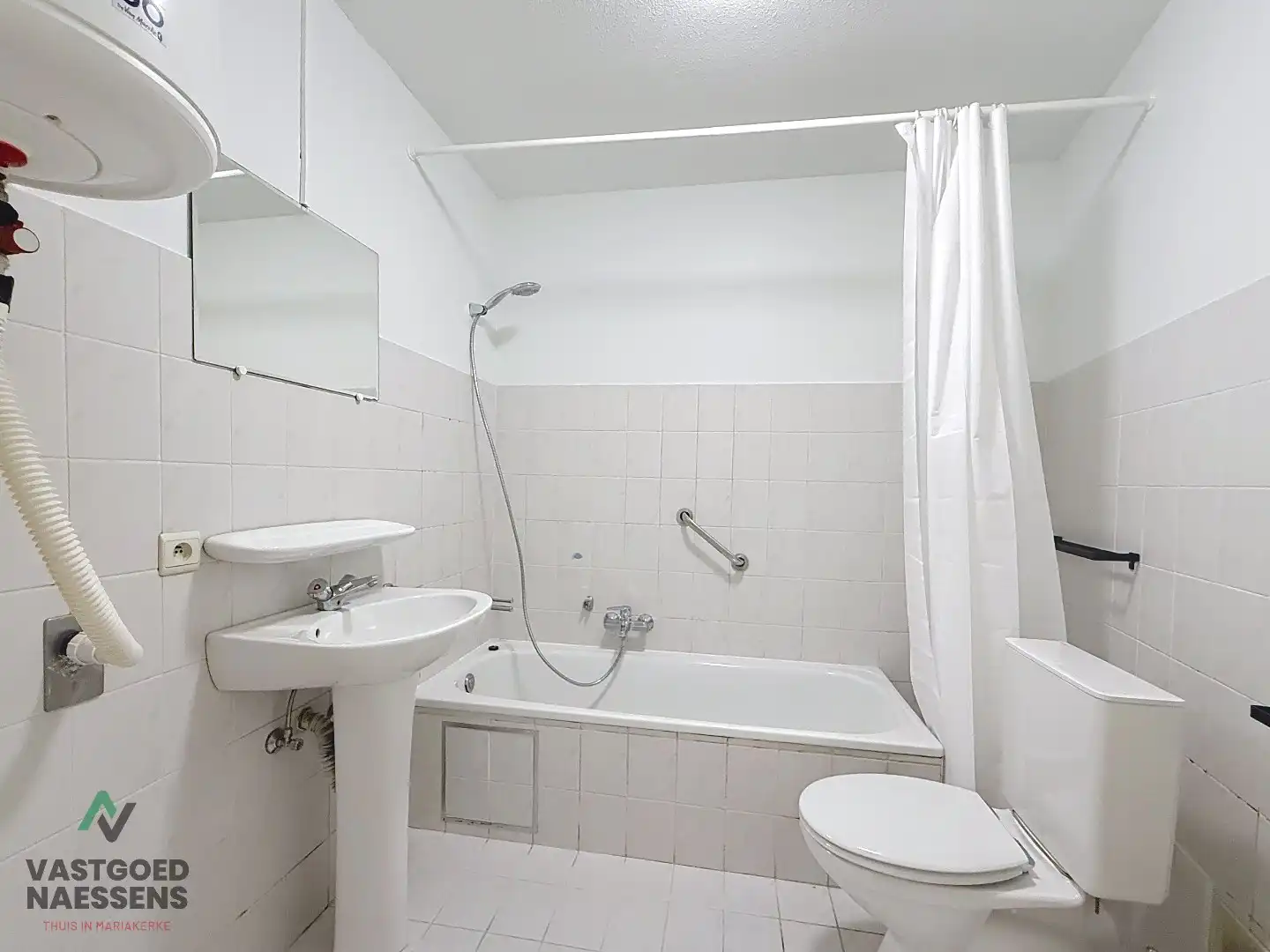 GELIJKVLOERSE STUDIO VLAKBIJ ZEEDIJK foto 7