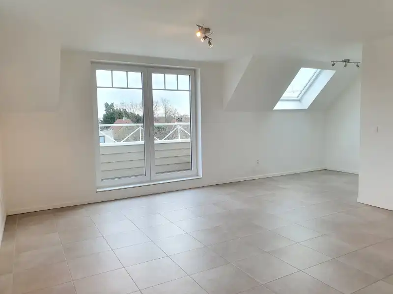 2-slaapkamer appartement te huur foto 3