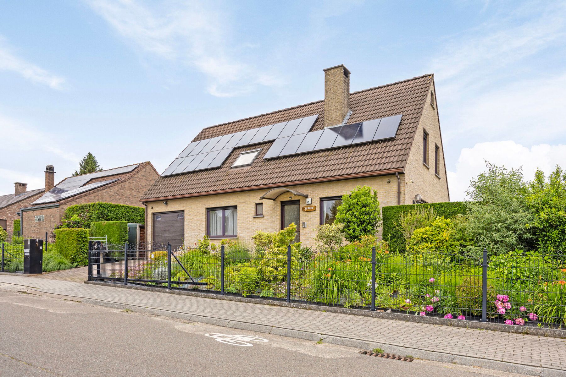 Charmante woning met tuin en 5 Slaapkamers foto 2