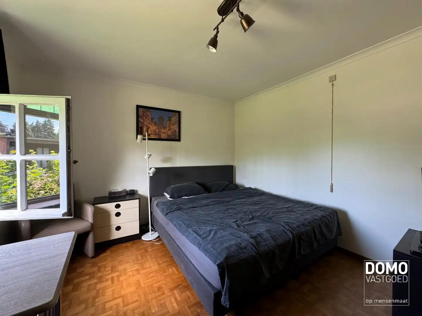 Charmante open bebouwing met 3 slaapkamers, 2 badkamers en prachtige tuin te huur foto 15