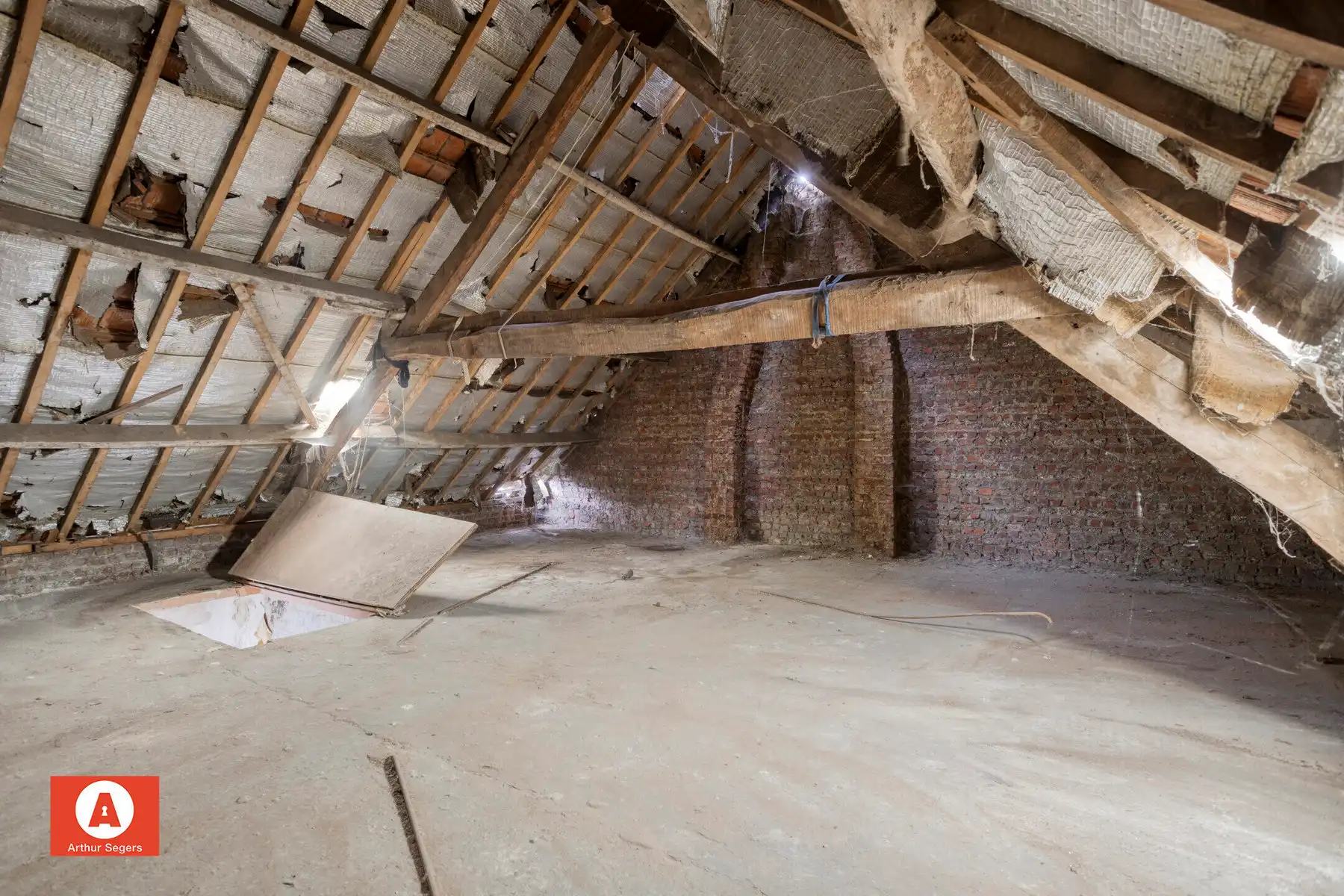 Te renoveren woning nabij het centrum van Opwijk foto 24