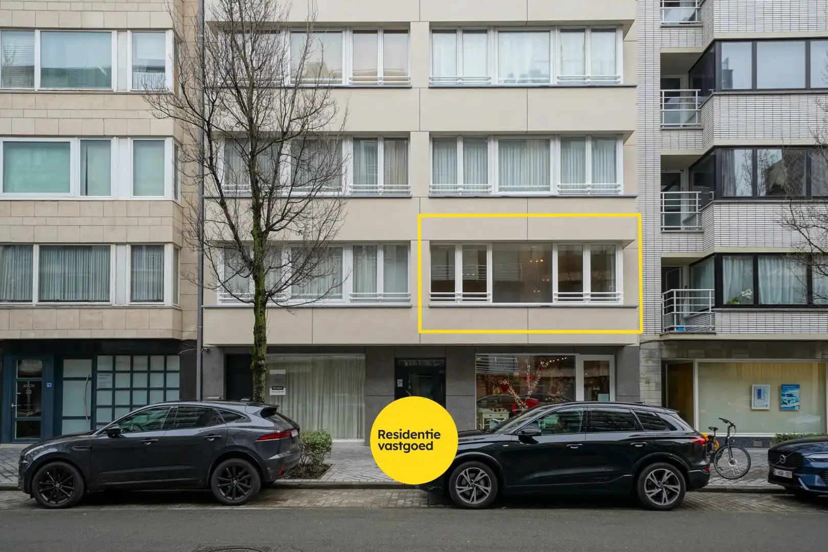 Gerenoveerd 2-slpk appartement met lift in Oostende foto 23