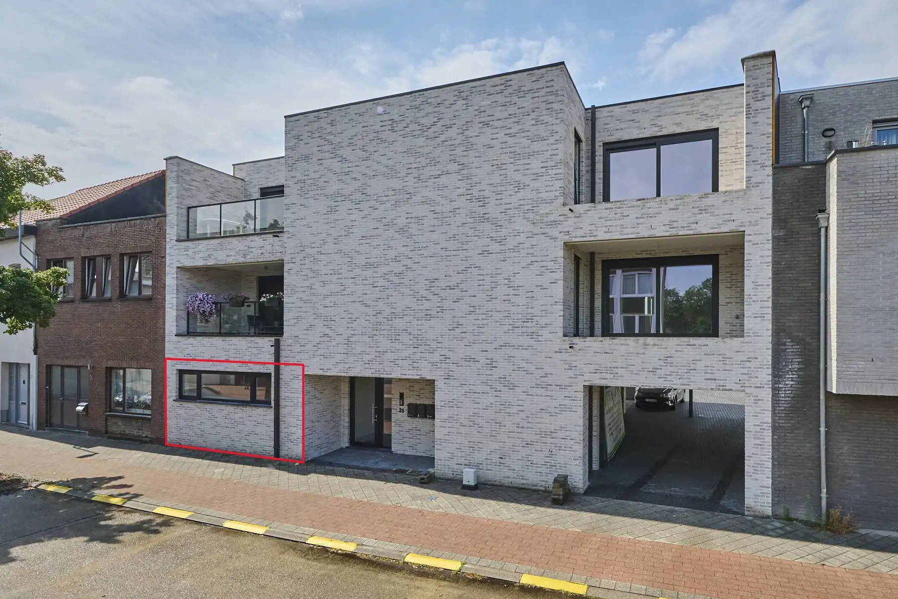 Appartement te koop foto {{pictureIndex}}