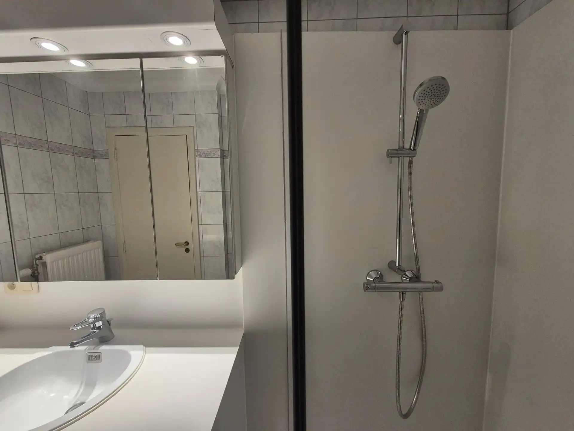 Instapklaar en knus appartement te huur in het centrum van Wetteren. foto 20