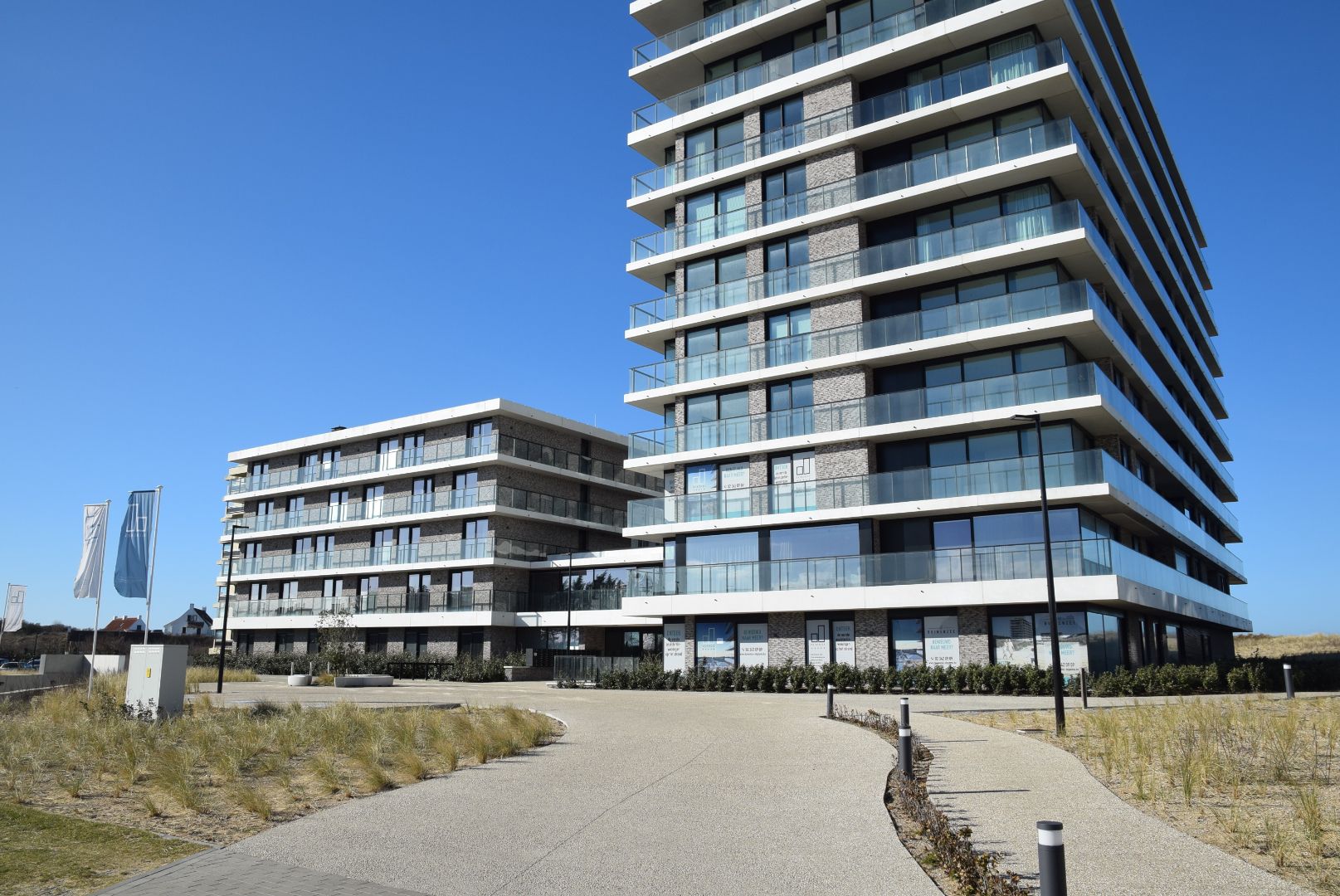 MODERNE STIJLVOLLE ASSISTENTIEFLAT MET EEN PRACHTIG ZICHT OP ZEE EN DE DUINEN TE KOOP TE DE PANNE foto 28