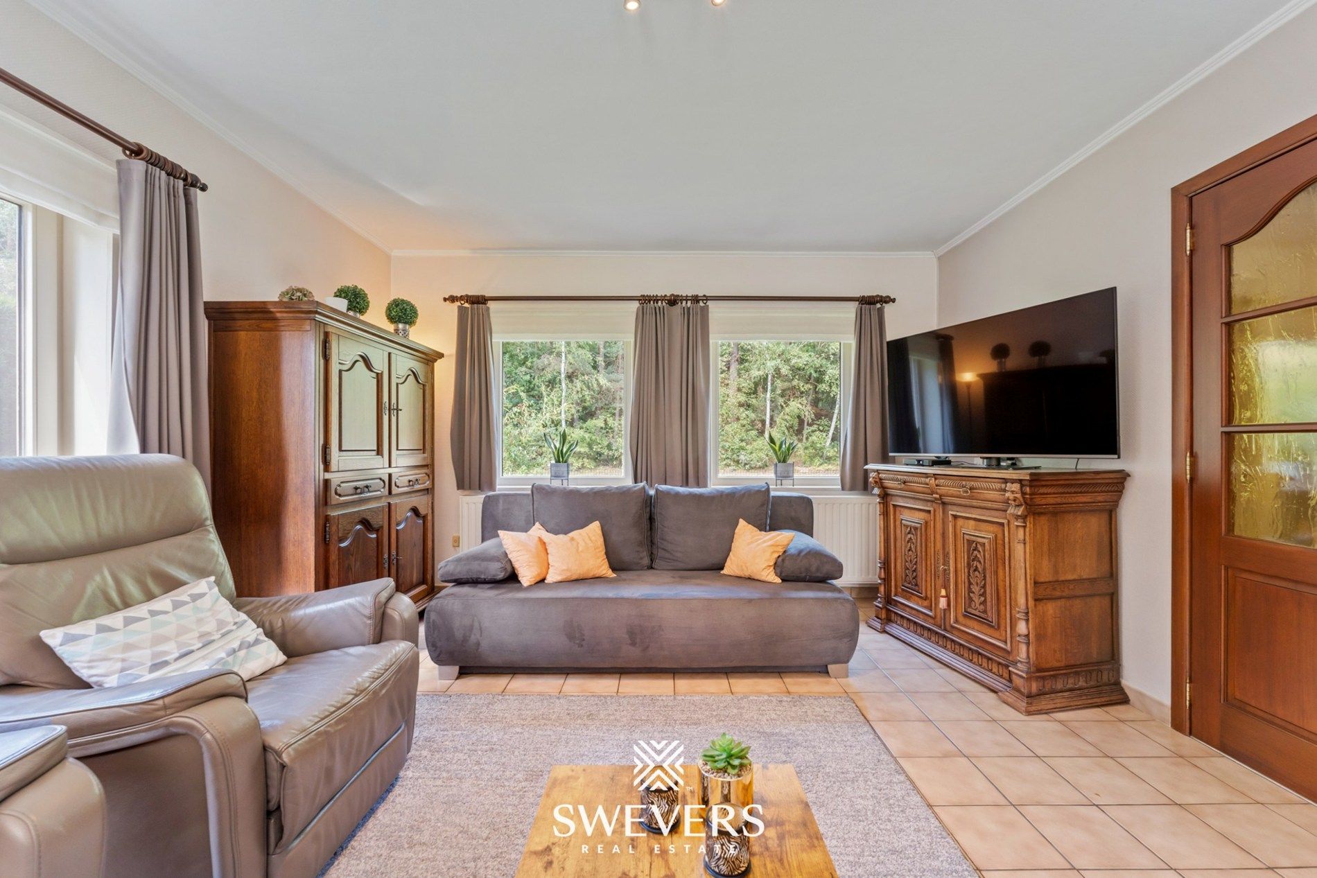 Verzorgde woning met 3 slaapkamers en rustig gelegen op zonnig perceel van 42a foto 7