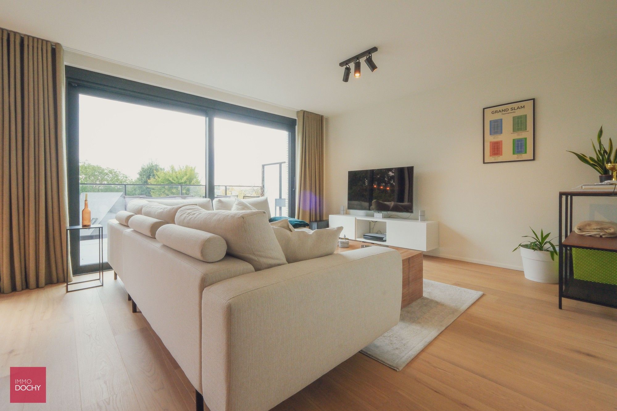 Prachtig afgewerkt appartement met ruim zonneterras centrum Waregem foto 14