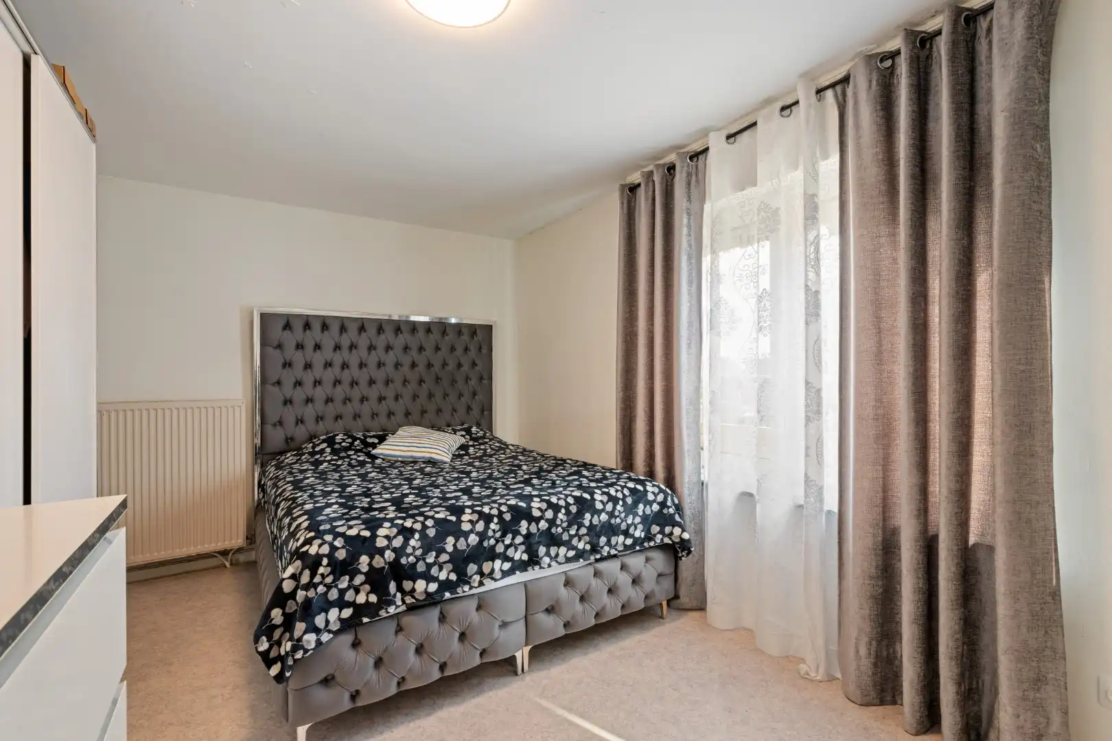 Instapklare woning met 4 slaapkamers, zonnige tuin en garage met oprit in Dadizele foto 12