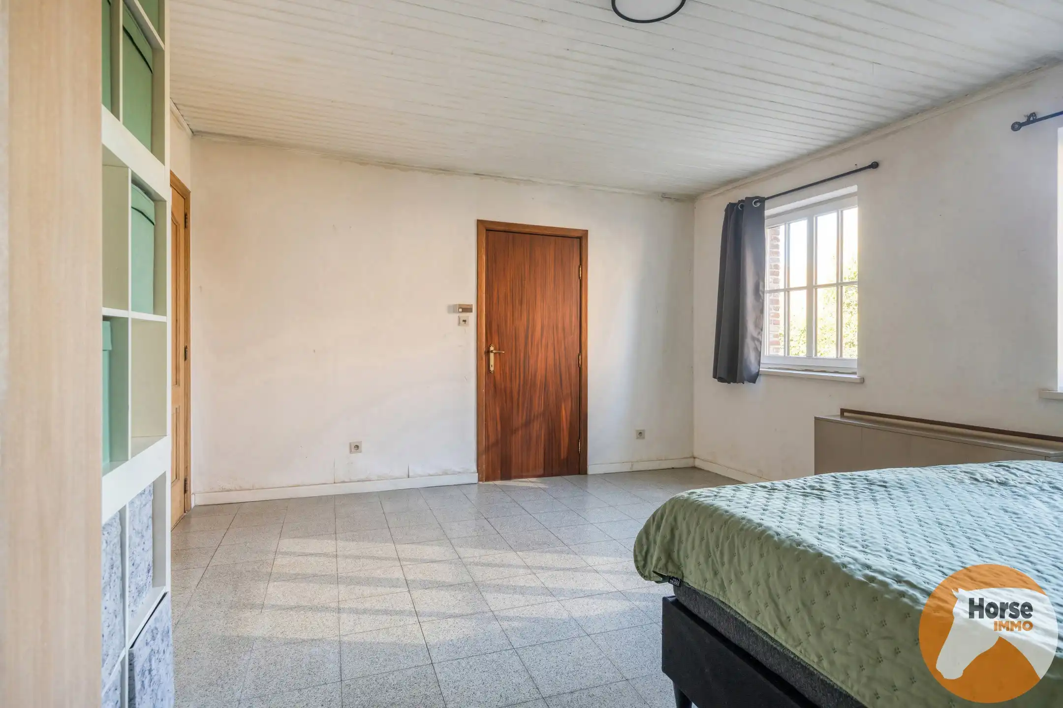 LOKEREN - Ruime, te renoveren woning met opslagmogelijkheden foto 16