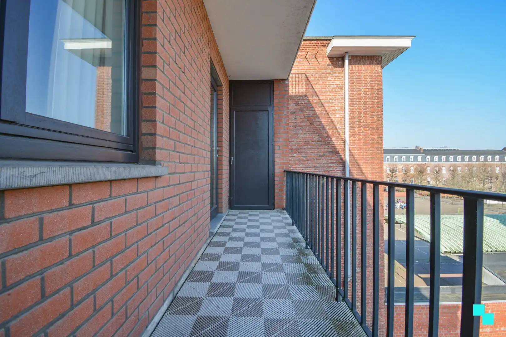 Gerenoveerd 3-slaapkamer appartement te Roeselare foto 28