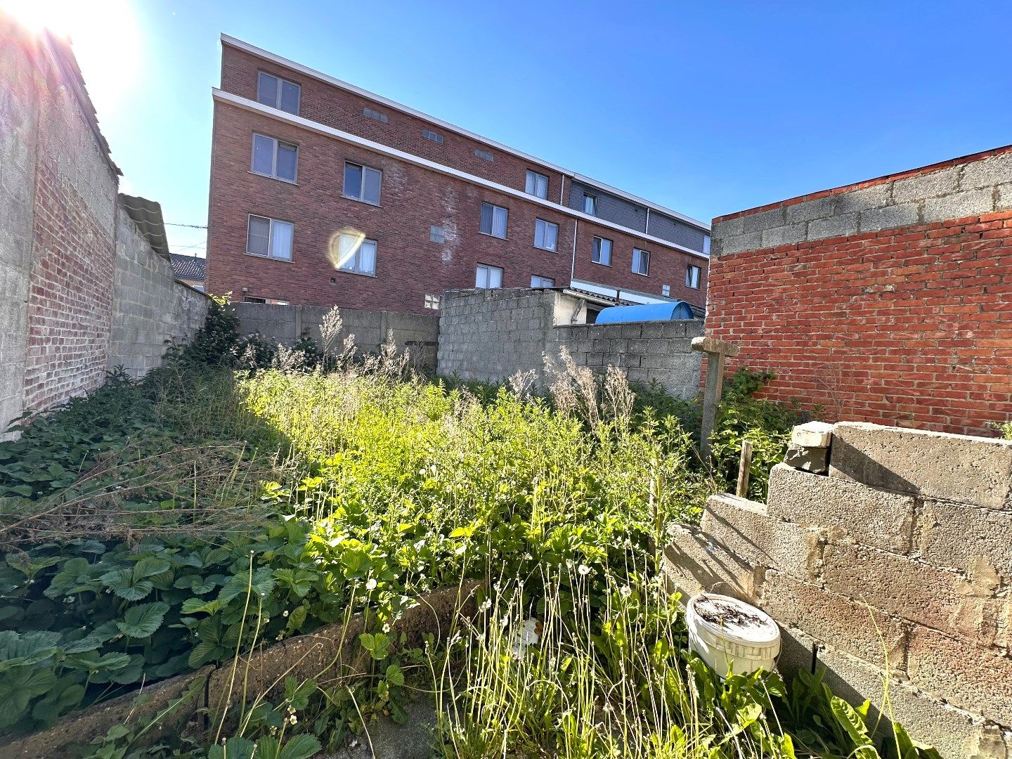 Te renoveren woning met tuin op toplocatie in Tongeren. foto 8
