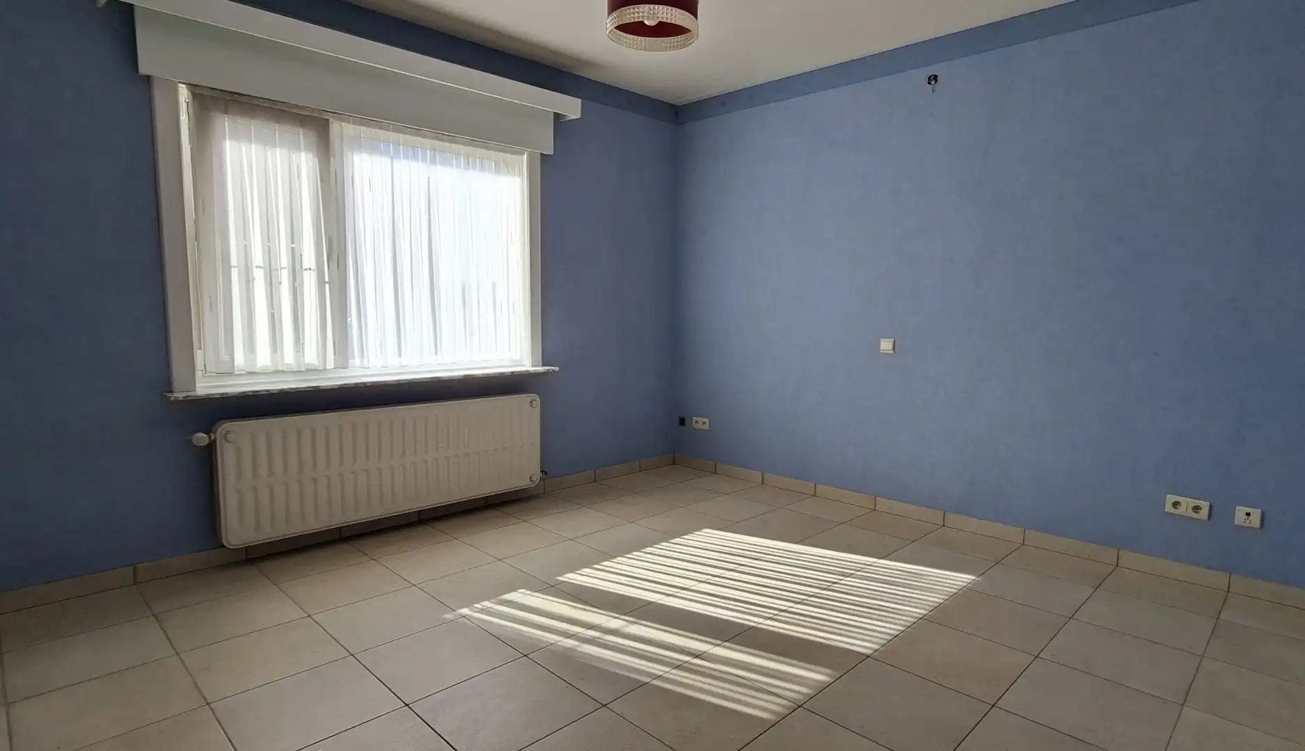 Ruime, landelijk gelegen woning met 3 slaapkamers en tal van mogelijkheden! foto 7