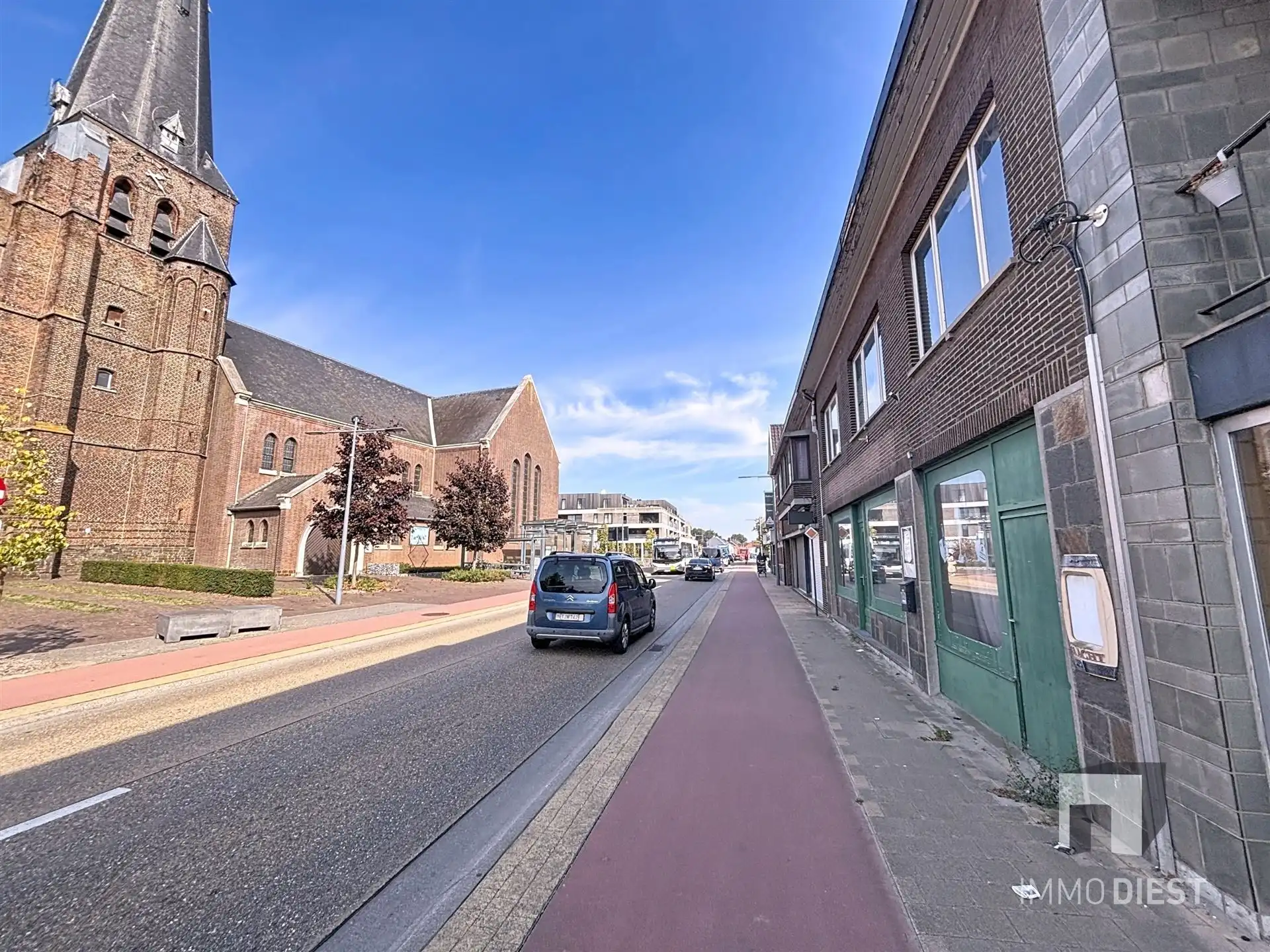 Handelshuis in het centrum van Ham op 5,83are foto 4