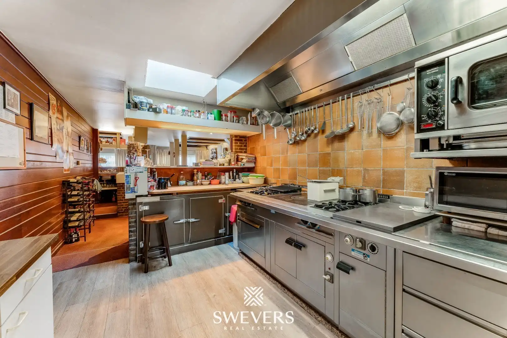 Duplex-appartement met handelsruimte, terras en tuin op toplocatie Riemst foto 21