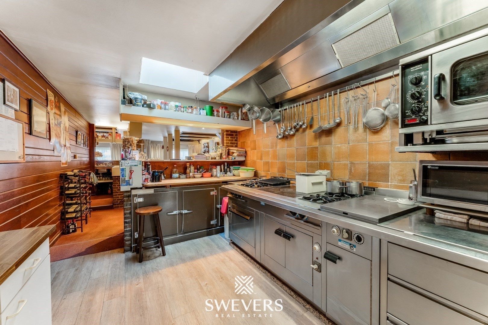 Duplex-appartement met handelsruimte, terras en tuin op toplocatie Riemst foto 21