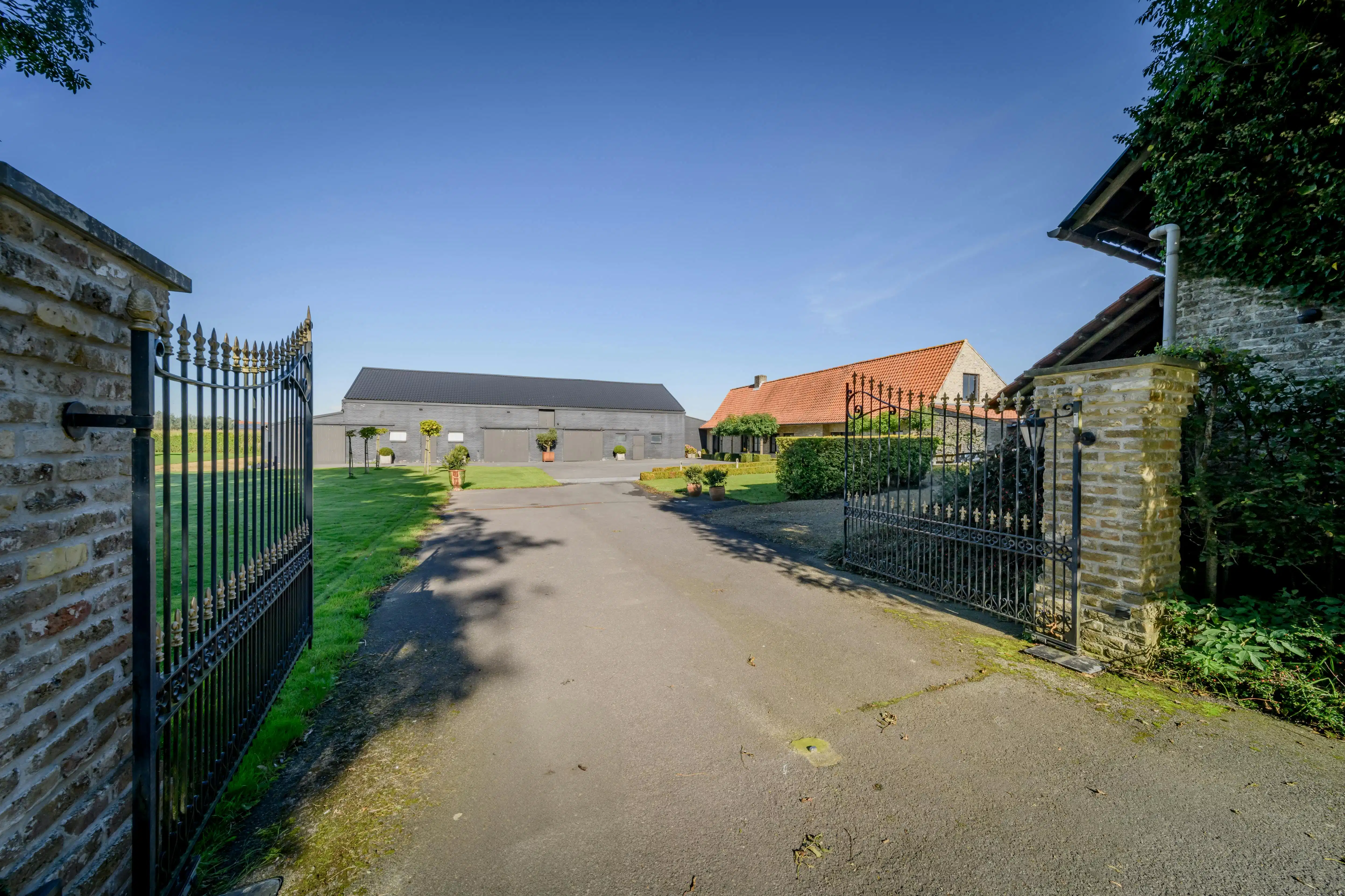 Landelijke eigendom op 9.142m² te koop in Leisele. foto 10
