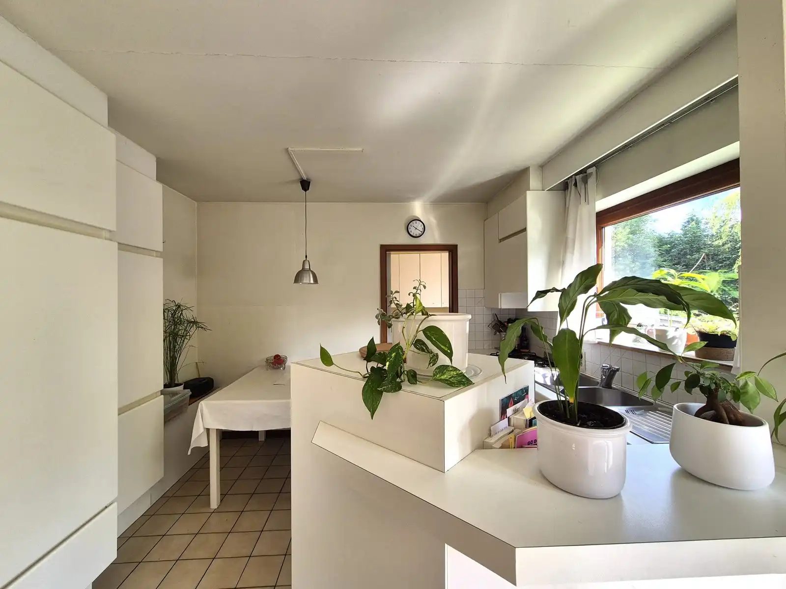 Toffe halfopen woning met prachtige tuin in de dorpskern foto 11